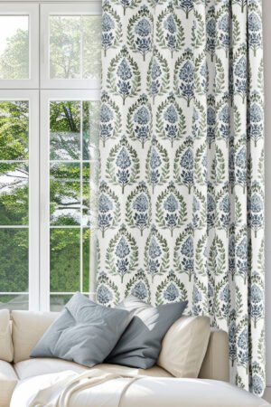 White Surface Elegant Floral Patterned Blackout curtain - 140 x 270 cm