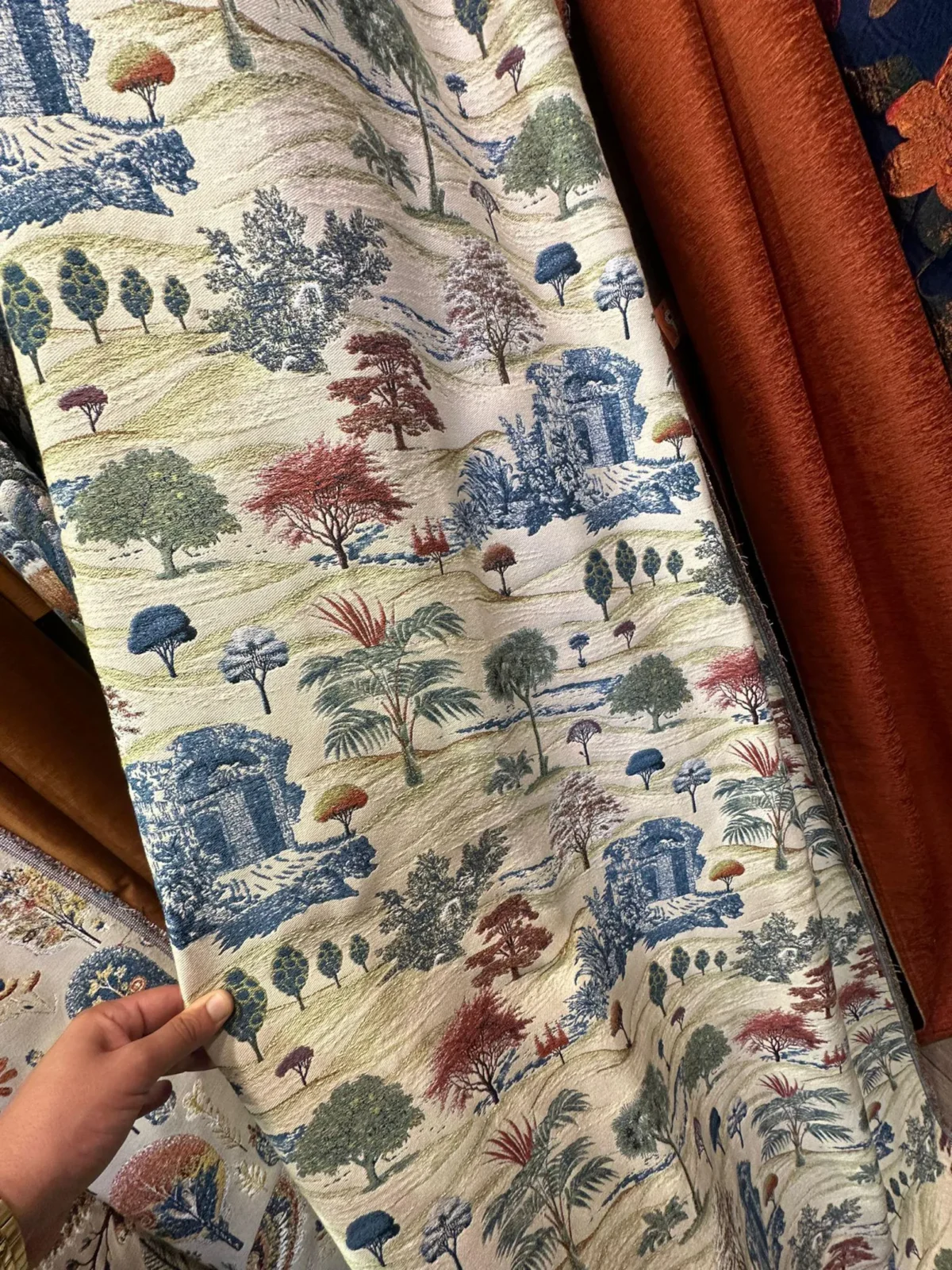 Vintage jacquard upholstery fabric Vintage jacquard upholstery fabric